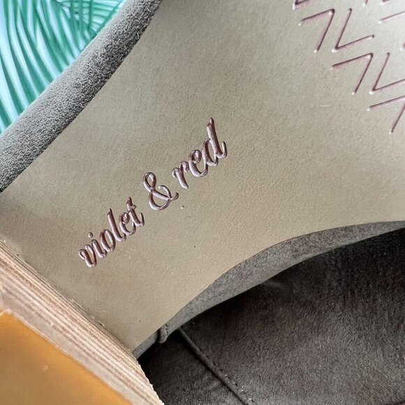Violet & Red Jackson Lazer Cut Topline Bootie Faux Suede Taupe Size 8 NWOB - Picture 11 of 15